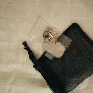 Vantel Pearls dog tag keychain w/dark blue pearl